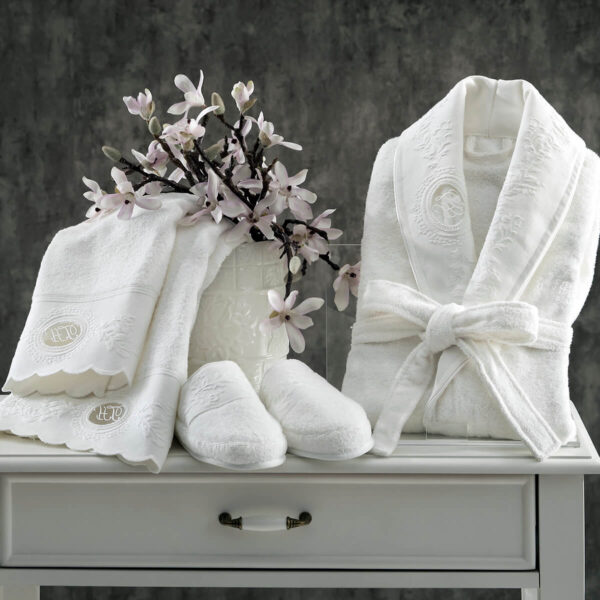 Alternative view of Antoinette Bornoz Set