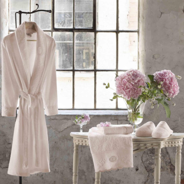 Antoinette Bornoz Set
